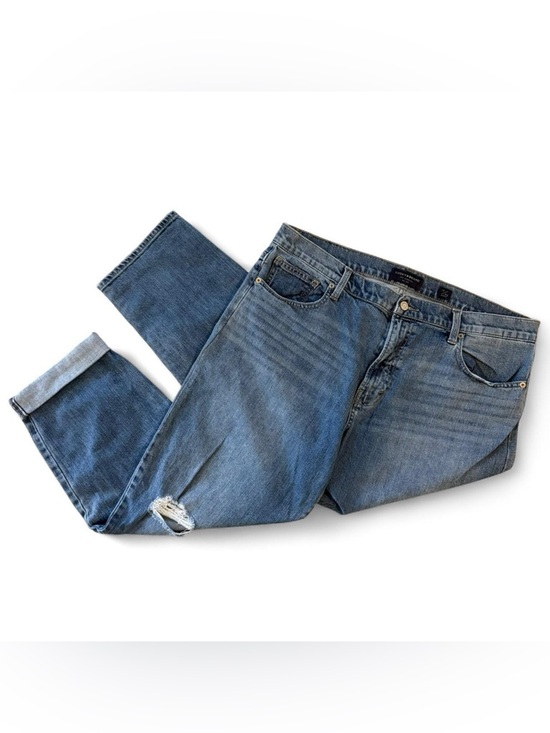 Lucky Brand Denim - Lucky Brand blue high rise mom jeans distressed Mom Jean Drew cut casual